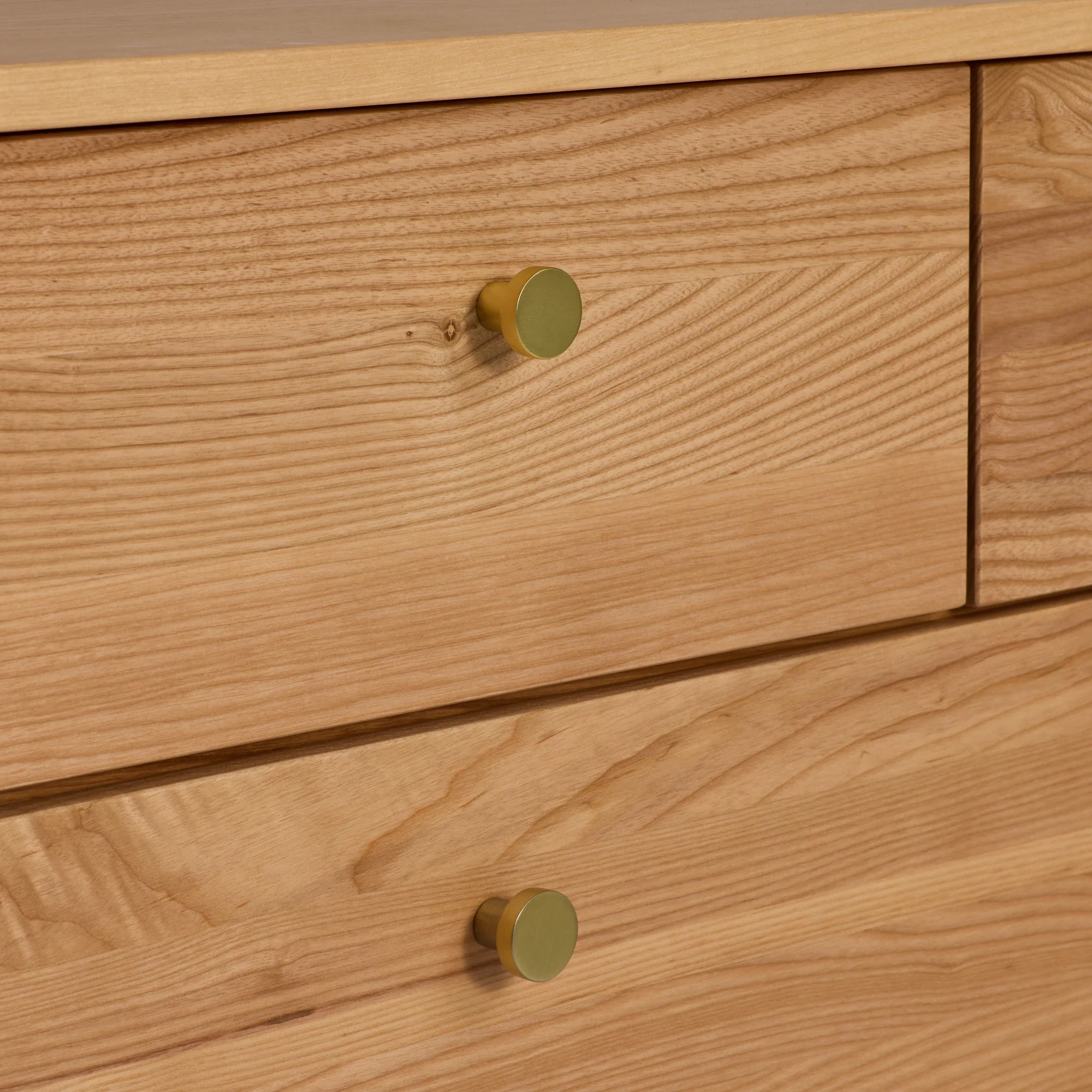 MacKenzie Dresser - Image 4